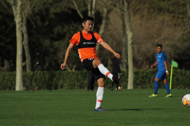 小卡26分快船大胜绿军5连胜 爵士送黄蜂3连败