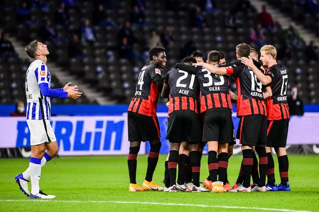 欧冠夺冠赔率：巴萨逼近皇马 黑马维拉跻身前10