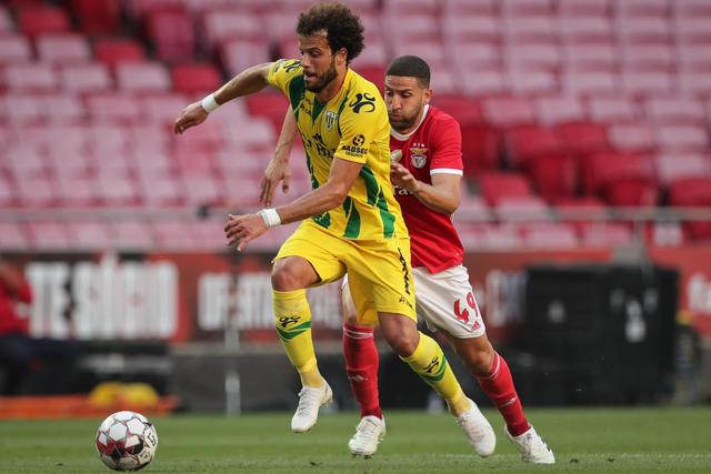 15分！周琦关键罚球率队反超 攻防状态不理想